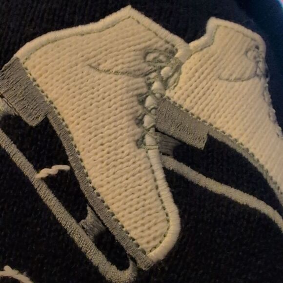 Y2K Christopher & Banks Hand embroidered knit cardigan sweater ice skating - Picture 6 of 7